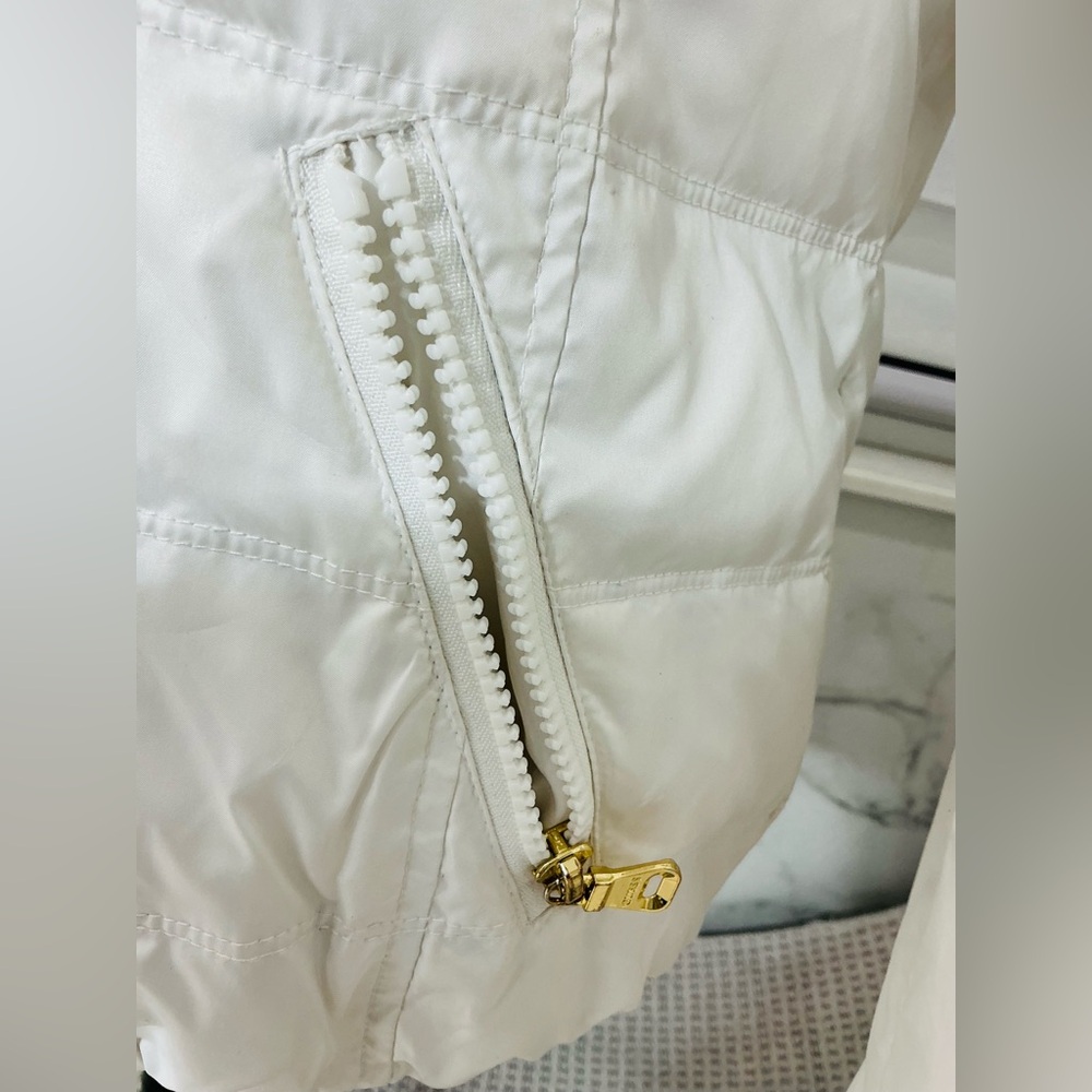 GUESS puffer jacket 💖 - Picture 11 of 15